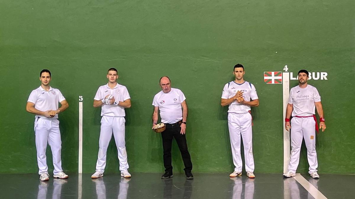 Adrian Uriarte sondikoztarra ohorezko mailara, eta Ormaetxe-Bilbao, ohorezko mailako txapeldun