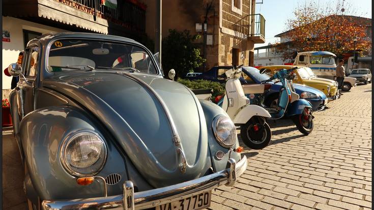 Auto klasikoak berriz urian