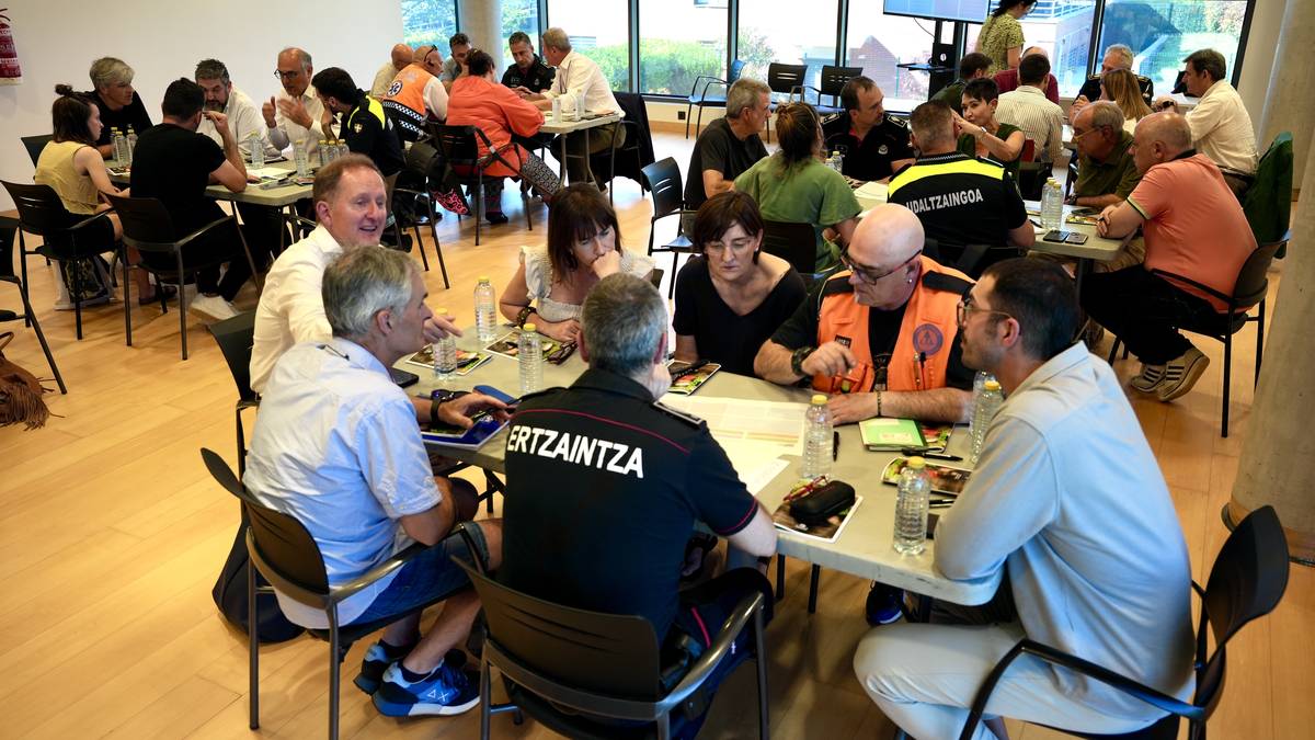 'Basque Segurtasun Foroa' Txorierrira iritsi da segurtasunaren inguruan dituen kezkak ezagutzera