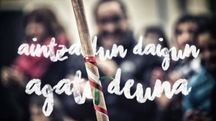 Goiherri sokatira taldea Agate Deuna kantuan aterako da domekan