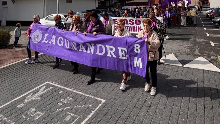 Feminismotik, “beste mundu baten” bila