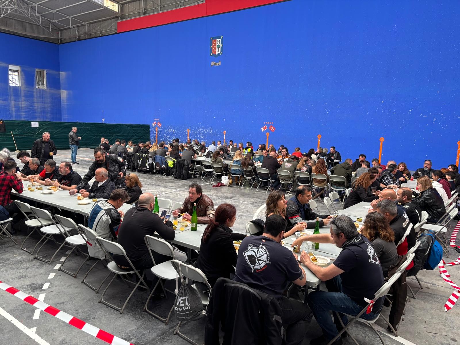 120 motozalek hitzordua izan zuten Loiun