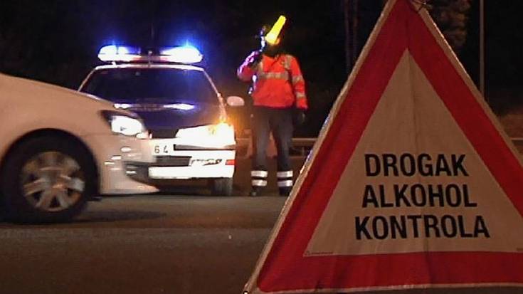 Ertzaintzak Derion topatu du Bilboko alkoholemia-kontrol batean ihes egindako gidaria