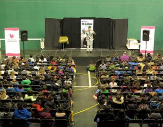 Barikuan egingo dute Txorierriko 28. ipuin lehiaketako sari banaketa, Zamudioko frontoian