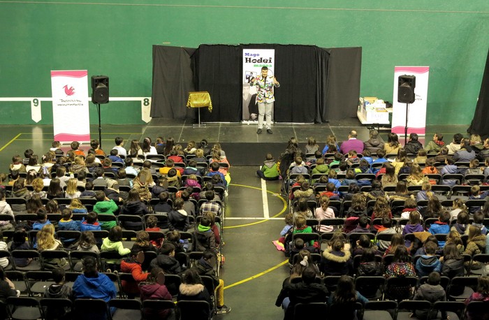 Barikuan egingo dute Txorierriko 28. ipuin lehiaketako sari banaketa, Zamudioko frontoian
