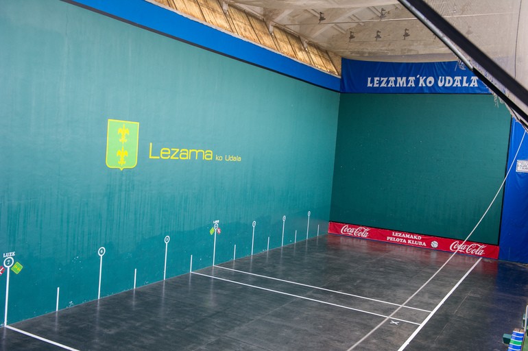 Multi-kintada Lezaman