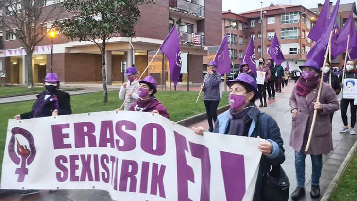 Txorierriko kaleak morez berriro ere
