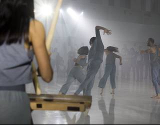 Sarrera bikoitza zozkatuko dugu “Ezberdin berdinak” ikuskizuna ikusteko EiTBko egoitzan