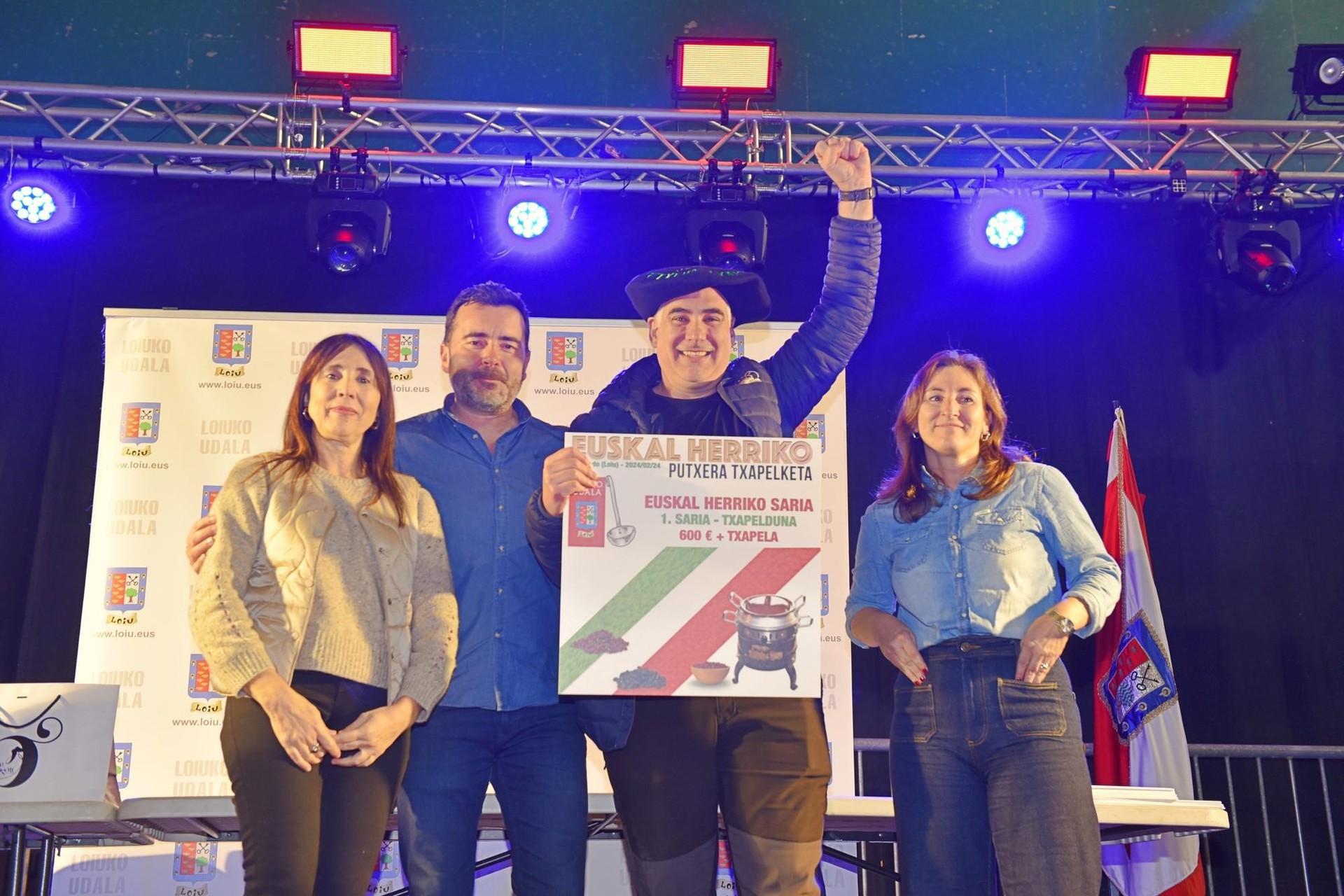 121 putxera aurkeztu ziren Loiun