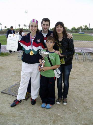 June Gonzalezek Espainiako Taekwondo Txapelketa irabazi du kadete mailan