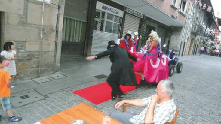 Intxurreta Larrabetzuko jai-batzordea: “Herritik s