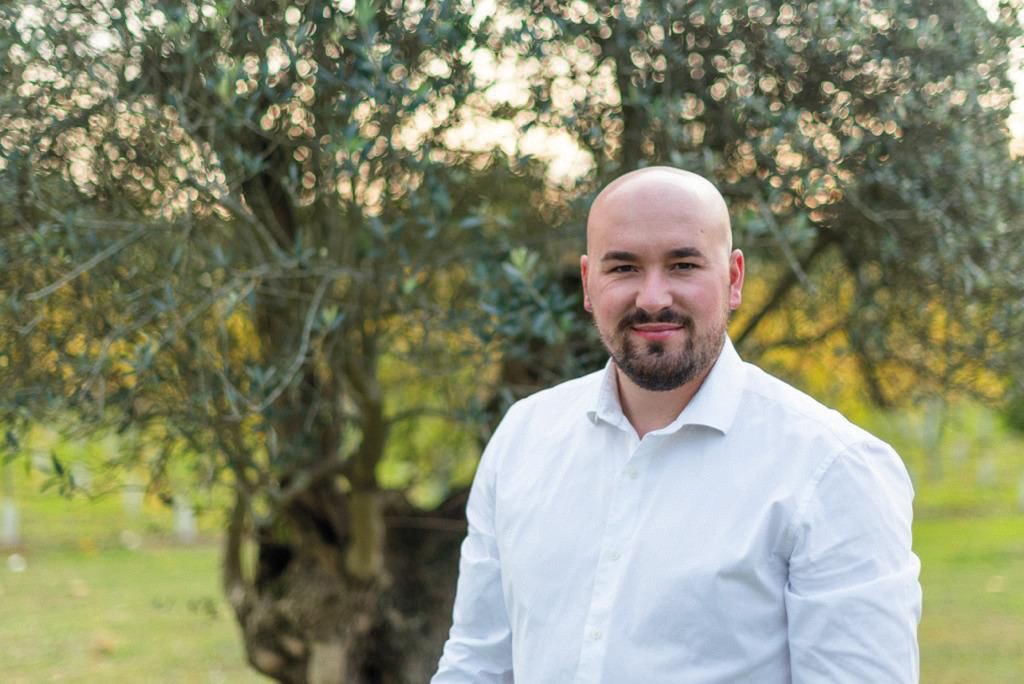 “Lehen sektorearentzako laguntzaz gainera, bezeroekin zuzeneko harremana duen erakusleihoa da azoka”