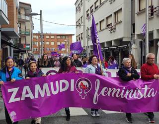 Martxoak 8: beste behin aldarrikapenez betea