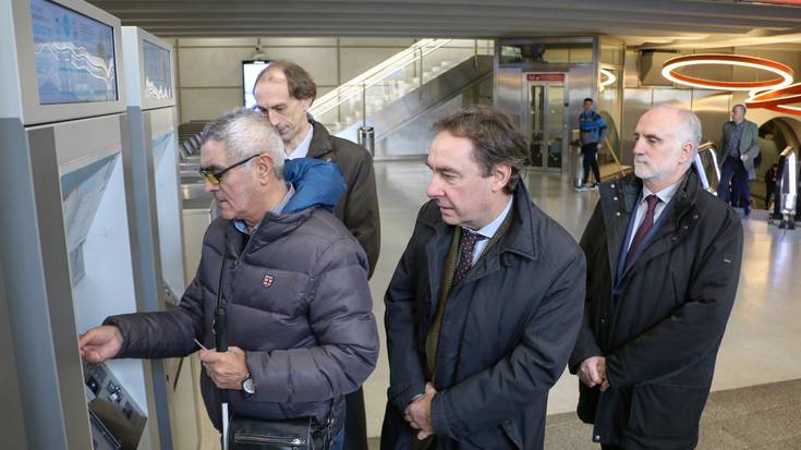 Ikusteko desgaitasuna duten pertsonentzat egokitu da salmenta automatikoko sistema Txorierriko tren-linean