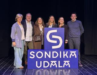 Sondikako Udalak “garai berrietara moldatutako irudi berria” aurkeztu du