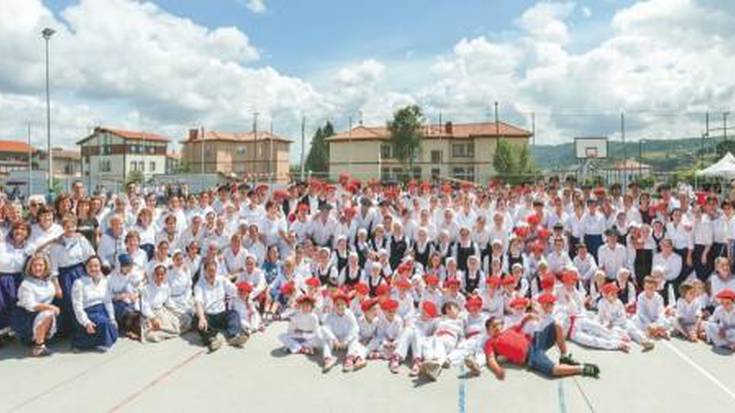 Urrezko dantzak 