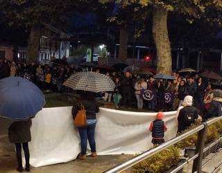 Sarrigureneko hilketa matxista salatzeko elkarretaratzeak deitu dituzte gaurko