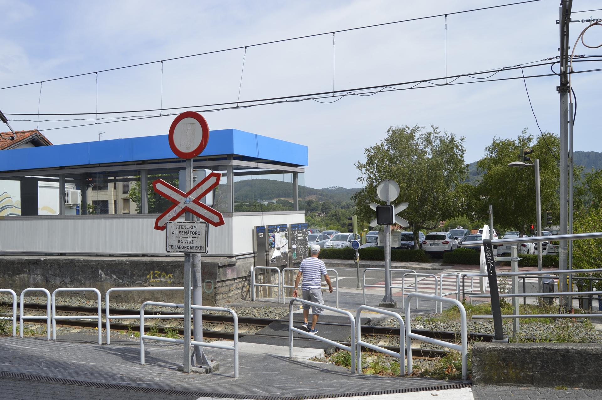 Oinezkoen pasabidea egingo da Zamudion, trenbide-pasagunea ordezkatzeko