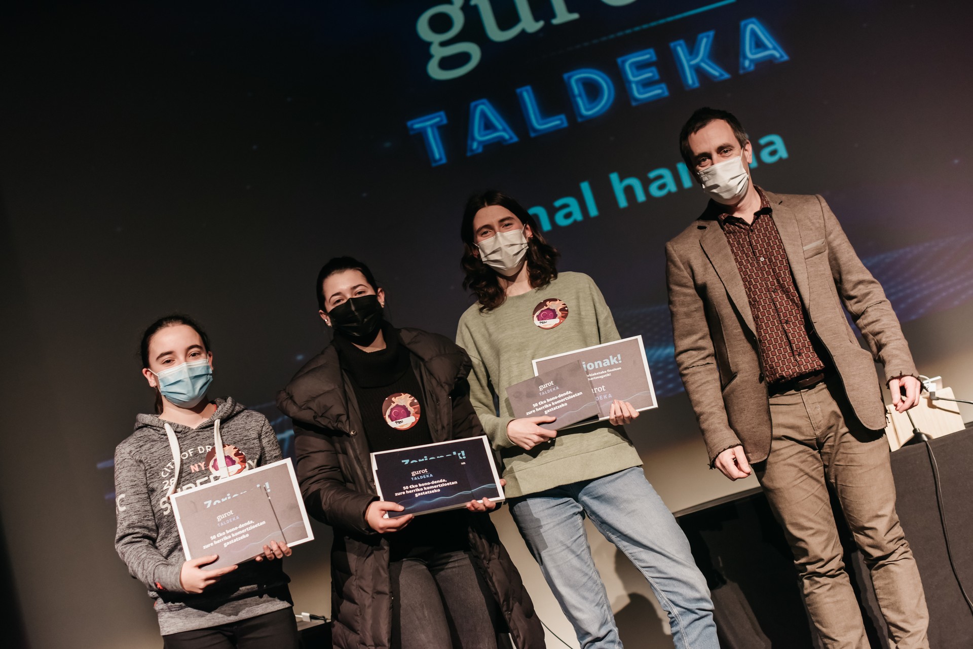 Guroteko finalean Txorierriko hirukoteak