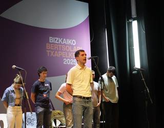 Sarrera bikoitza zozkatuko dugu Bizkaiko Bertsolari Txapelketako saioa ikusteko Mungian