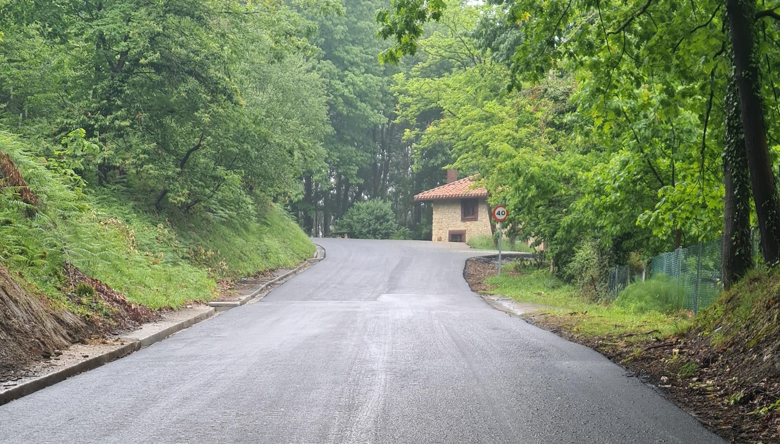 Elorritxuetako errepidea zabalik
